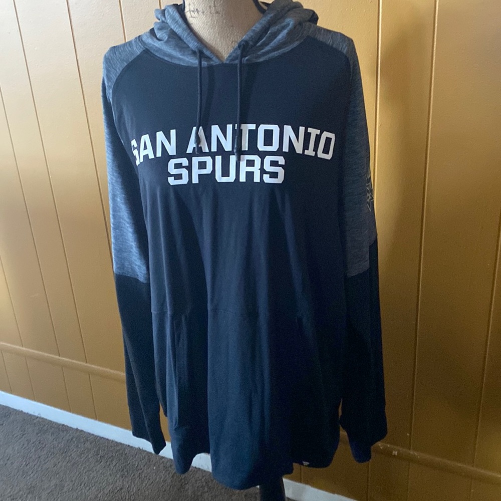 Hooded Top
